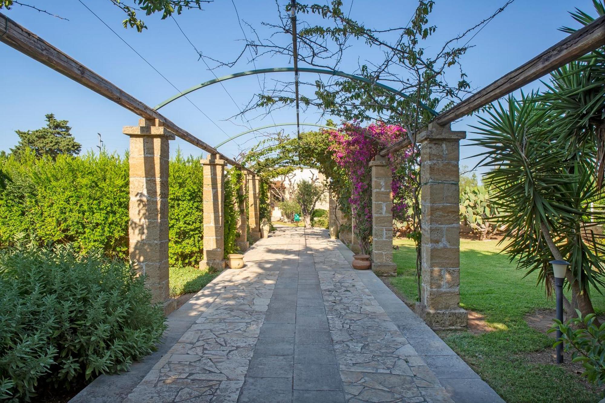 Masseria L'Uliveto Agri Resort Otranto Exterior foto